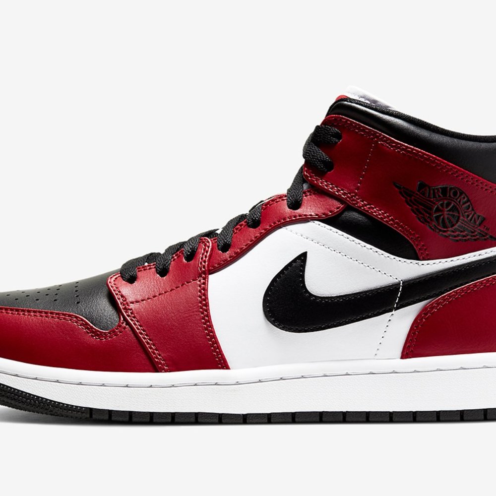 Nike Air Jordan 1 Retro MID Chicago Toe MENS 554724-069 Red White Black - Picture 11 of 12